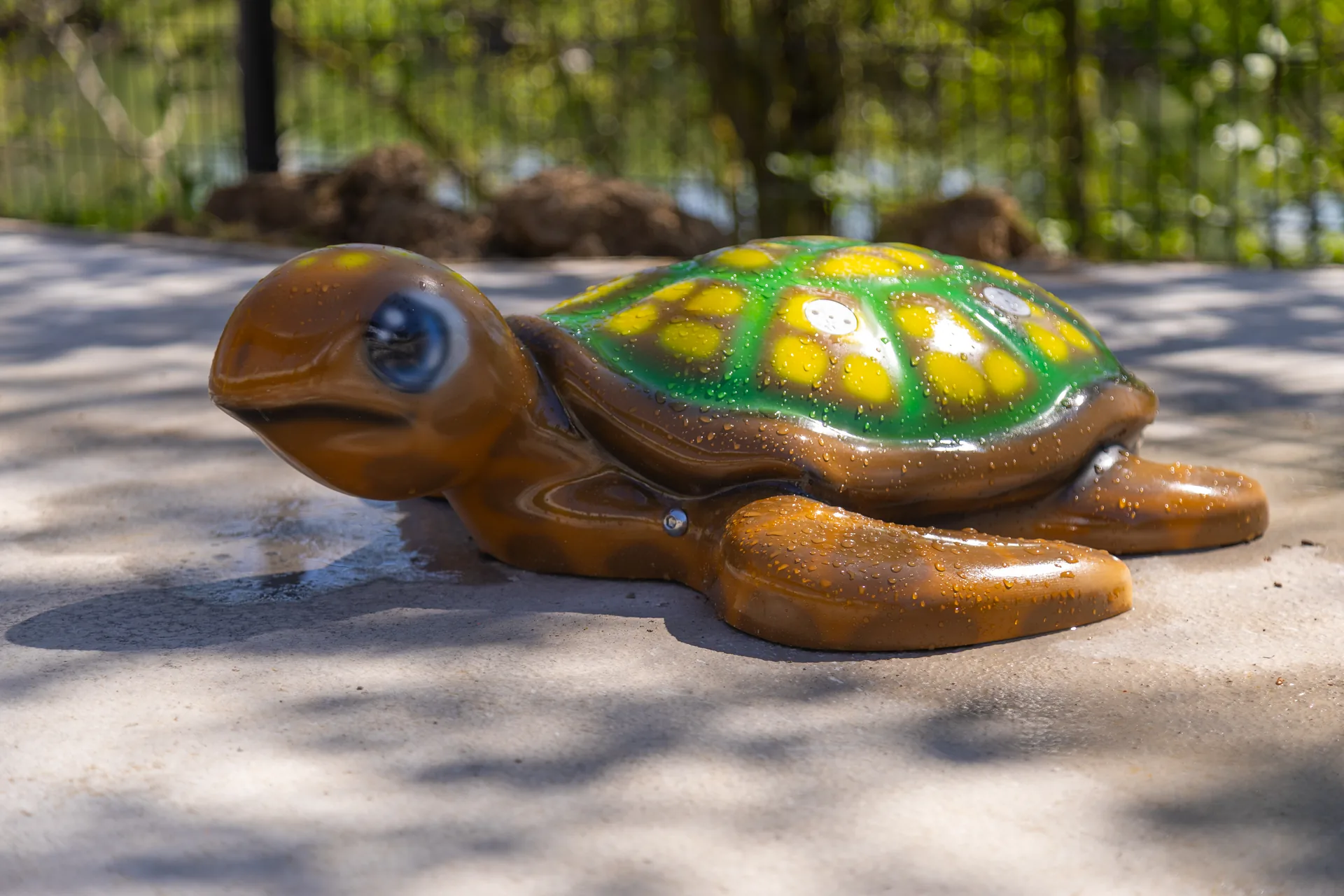 Tortue en fibre de verre du splash pad