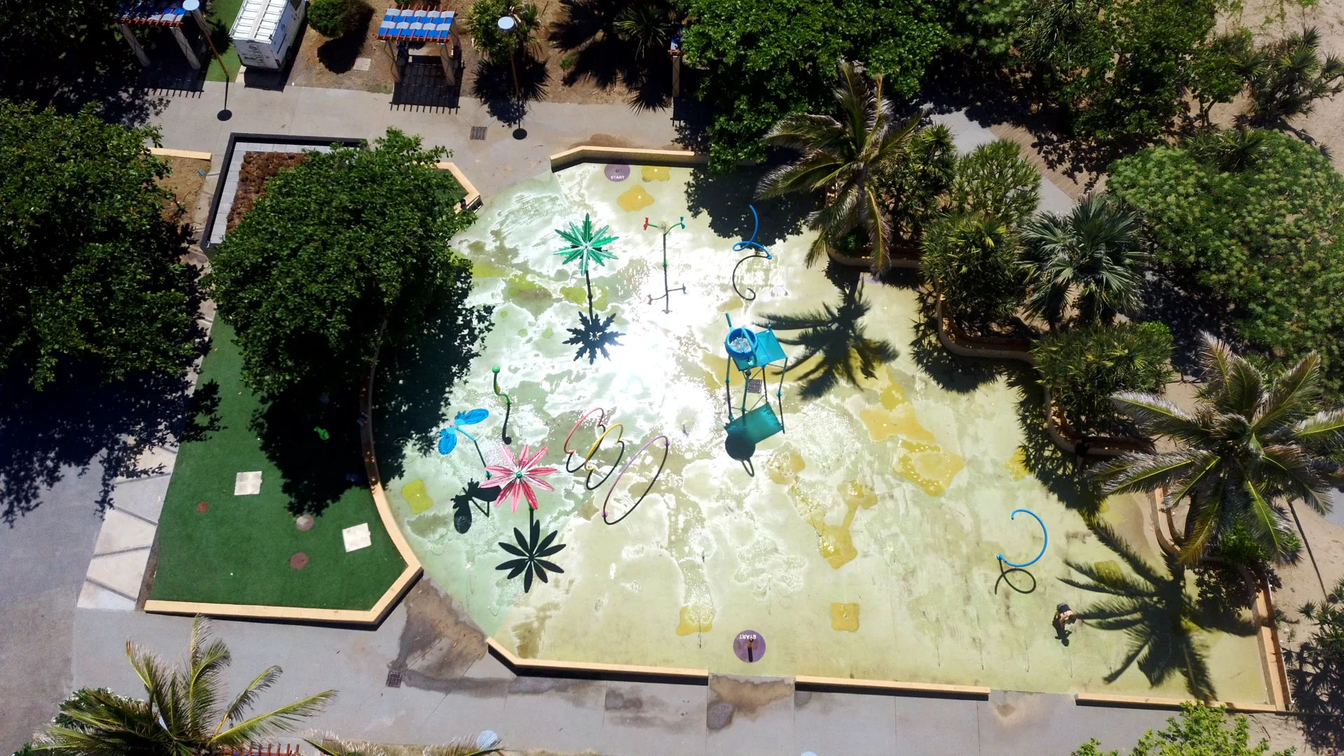 Splash pad municipal de Saint-Pierre à La Réunion, installé par Water Splash France